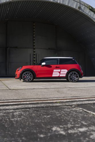 MINI-1965-Victory-Edition-1-23