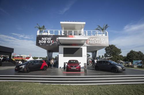 peugeot-308-gti-by-peugeot-sport-26