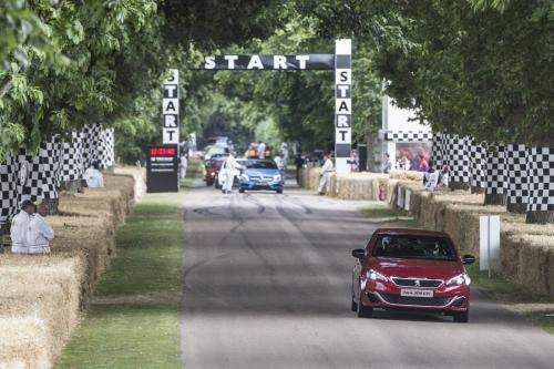 peugeot-308-gti-by-peugeot-sport-27