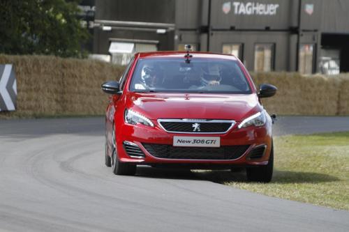 peugeot-308-gti-by-peugeot-sport-3