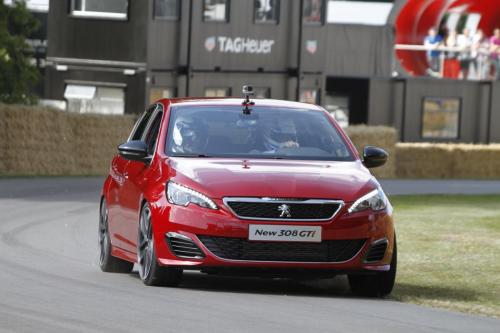 peugeot-308-gti-by-peugeot-sport-4
