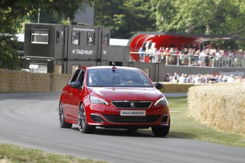 peugeot-308-gti-by-peugeot-sport-5