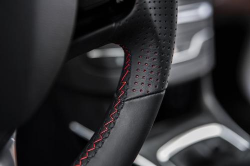 peugeot-308-gti-by-peugeot-sport-86