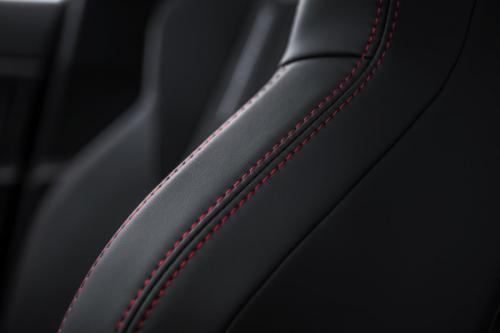 peugeot-308-gti-by-peugeot-sport-89